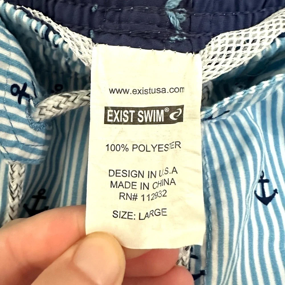 NWOT Mens Swim Trunks size L